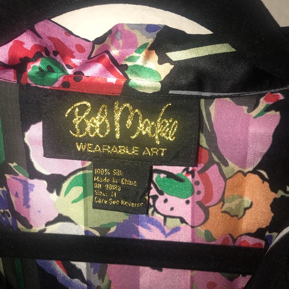 Vintage Bob Mackie! 💋💄 - Picture 3 of 6